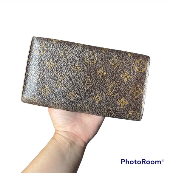 Authentic Louis Vuitton long wallet - Picture 3 of 15